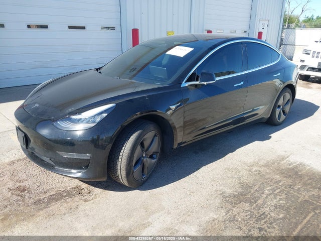 Продажа на аукционе авто 2018 Tesla Model 3 Long Range/mid Range, vin: 5YJ3E1EA7JF123156, номер лота: 42286267