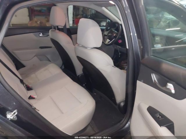 3KPF24AD4KE061732 KIA Forte Lxs
