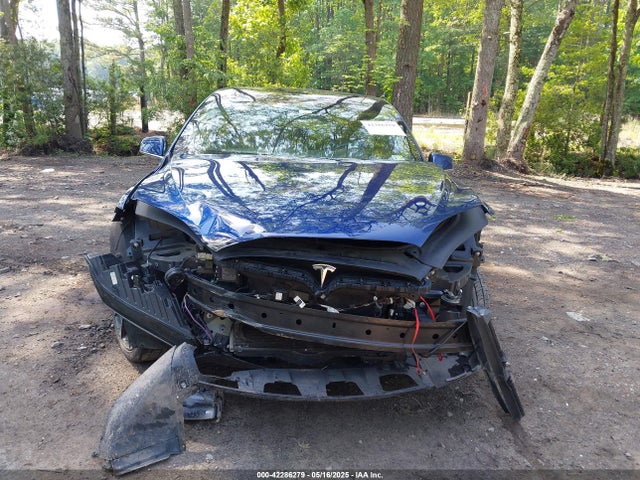 5YJXCDE24JF121558 Tesla MODEL X