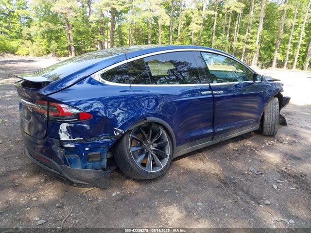 2018 TESLA MODEL X 5YJXCDE24JF121558 Photo 3