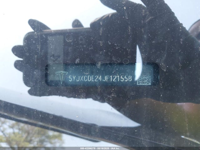 2018 TESLA MODEL X 5YJXCDE24JF121558 Photo 8