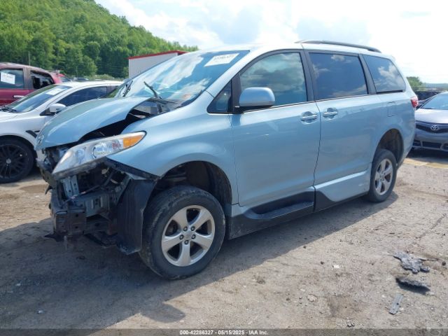2015 TOYOTA SIENNA 5TDKK3DC0FS682828 Photo 1