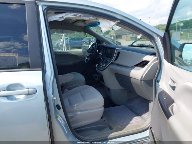 2015 TOYOTA SIENNA 5TDKK3DC0FS682828 Photo 4