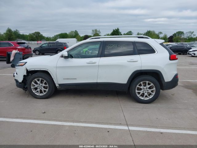 1C4PJMCS0HW547004 Jeep Cherokee Latitude 4x4