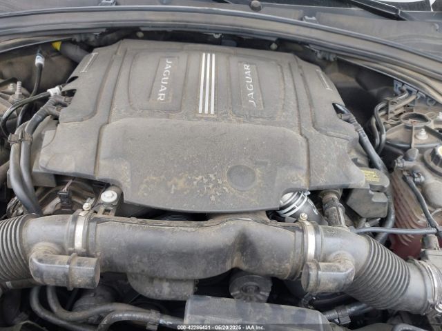 2018 JAGUAR F-PACE SADCL2EV8JA246458 Photo 9