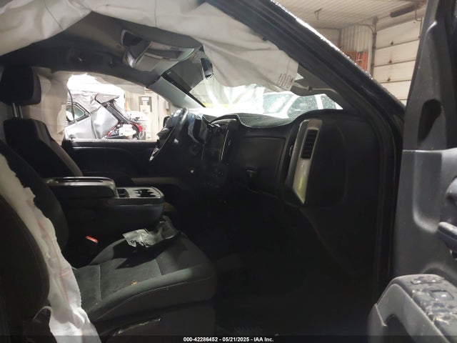 1GCVKRECXJZ380811 Chevrolet Silverado 1500 1lt