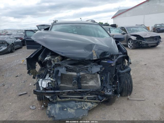 2T3BFREV8HW562476 Toyota RAV4 LE
