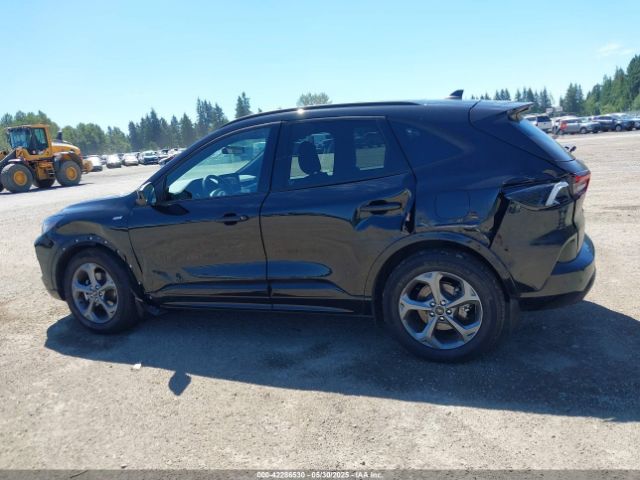 1FMCU9MN3PUB34169 Ford Escape St-line