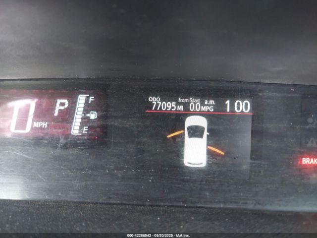 JTDKDTB39F1582754 Toyota Prius C One