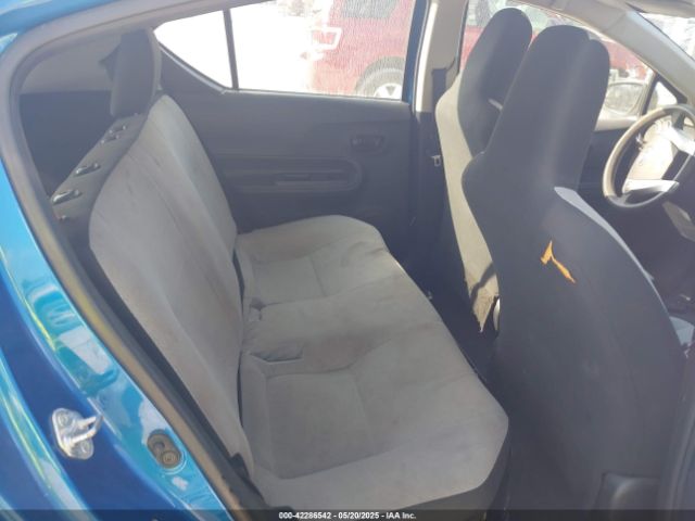 JTDKDTB39F1582754 Toyota Prius C One