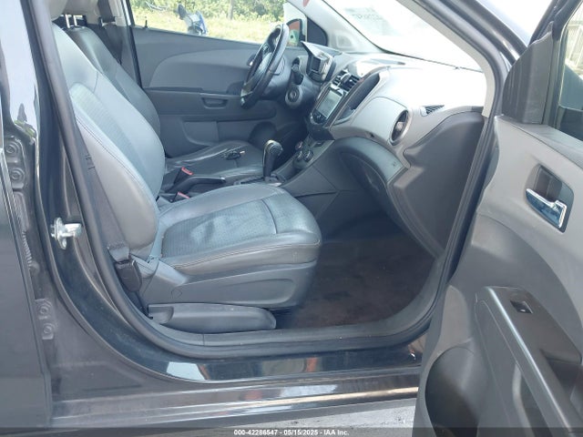1G1JE5SBXF4117483 Chevrolet Sonic Ltz Auto