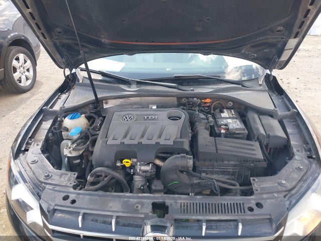 1VWCN7A31EC060999 Volkswagen Passat