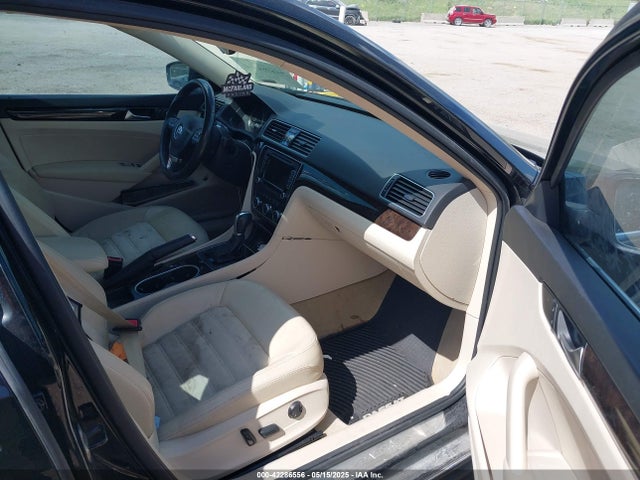 1VWCN7A31EC060999 Volkswagen Passat