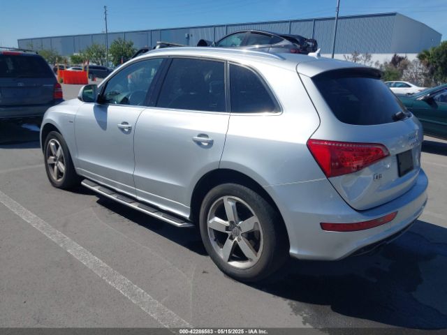 2012 AUDI Q5 WA1WKBFPXCA132647 Photo 2
