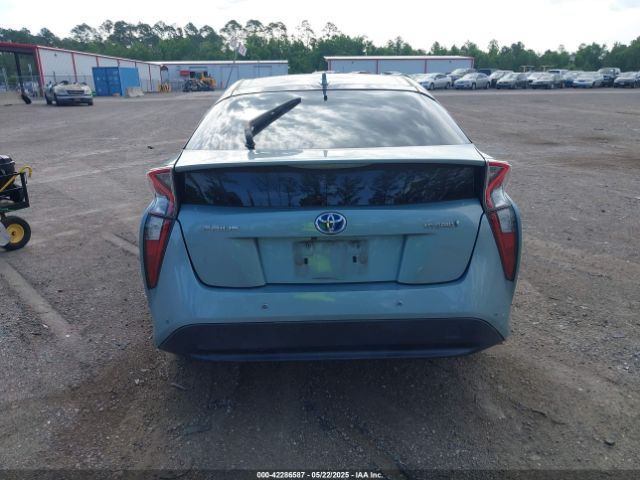JTDKARFU9J3068026 Toyota Prius Three