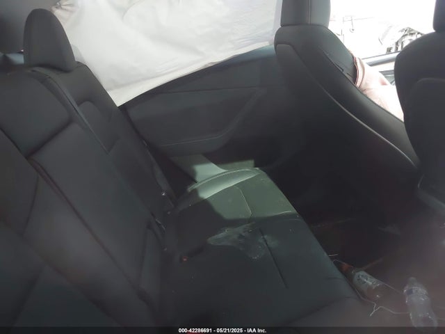 2025 TESLA MODEL Y 7SAYGDEF2SA366176 Photo 7