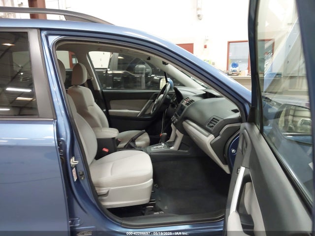Subaru Forester 2.5i Premium 2015 JF2SJADCXFH819884 Image 5