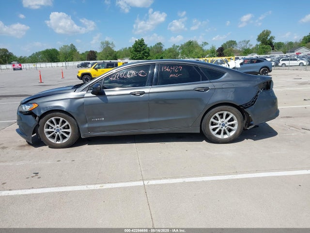 3FA6P0LU4HR374259 Ford Fusion Hybrid Se