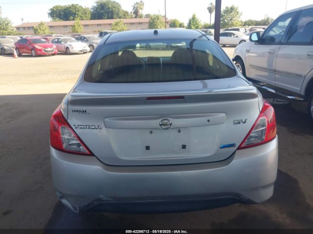 3N1CN7APXFL880514 Nissan Versa 1.6 Sv