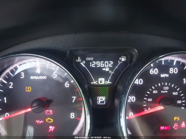 3N1CN7APXFL880514 Nissan Versa 1.6 Sv