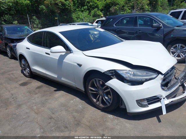 2014 TESLA MODEL S 5YJSA1H18EFP38131 Photo 0