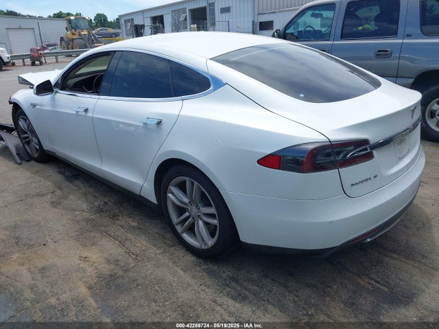 2014 TESLA MODEL S 5YJSA1H18EFP38131 Photo 2