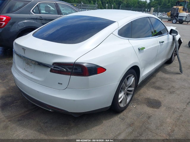 2014 TESLA MODEL S 5YJSA1H18EFP38131 Photo 3