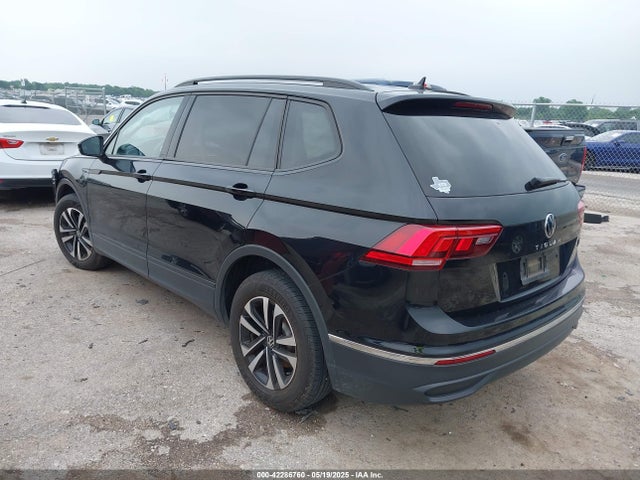 3VV1B7AX6NM124377 Volkswagen Tiguan