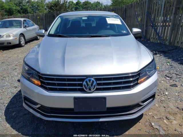 1VWAT7A39GC053251 Volkswagen Passat 1.8t S