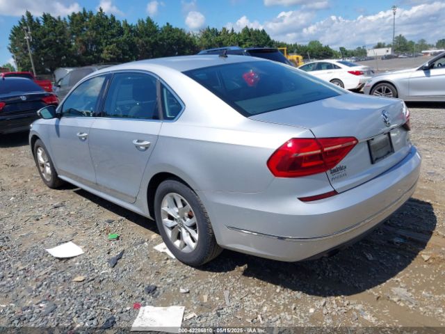 1VWAT7A39GC053251 Volkswagen Passat 1.8t S