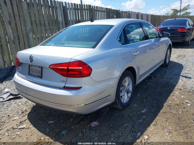 1VWAT7A39GC053251 Volkswagen Passat 1.8t S