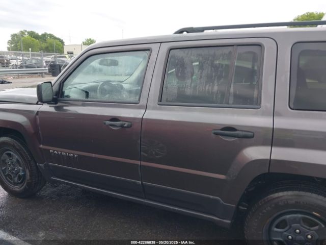 1C4NJPBB5GD800368 Jeep Patriot Sport