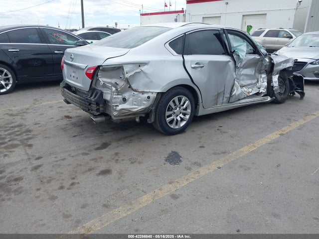 Nissan 2016 2016 1N4AL3APXGN375728 Image 4