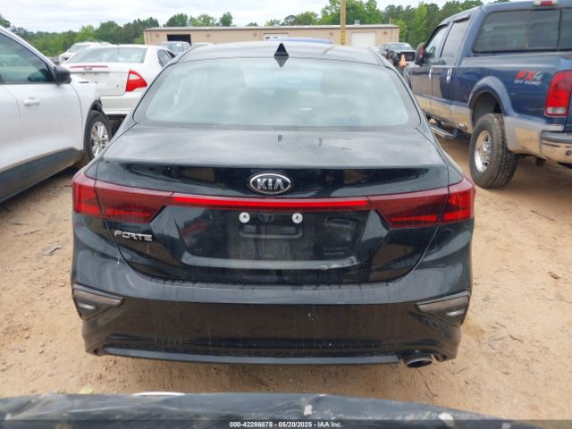 3KPF24AD7ME355726 KIA Forte Lxs