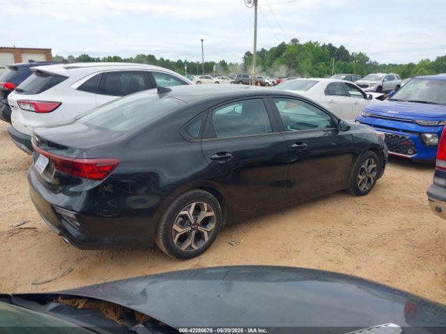 3KPF24AD7ME355726 KIA Forte Lxs
