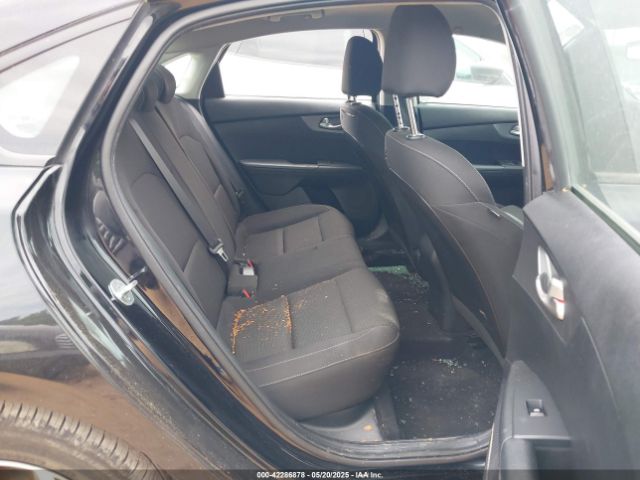3KPF24AD7ME355726 KIA Forte Lxs