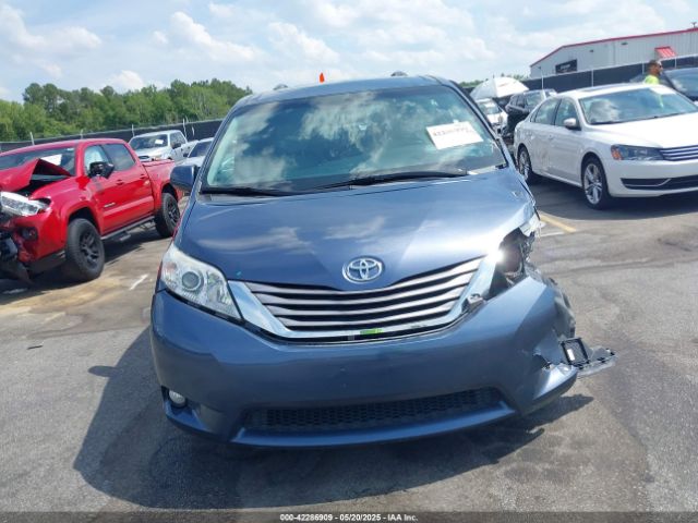 5TDDK3DC1GS137831 Toyota Sienna Xle 7 Passenger