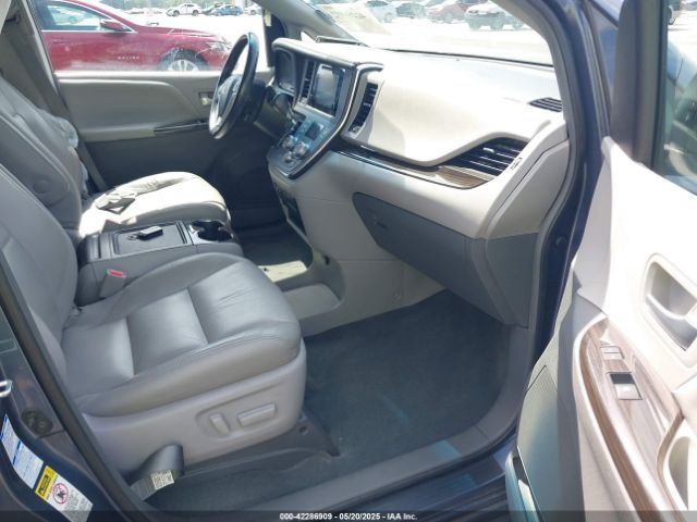 5TDDK3DC1GS137831 Toyota Sienna Xle 7 Passenger