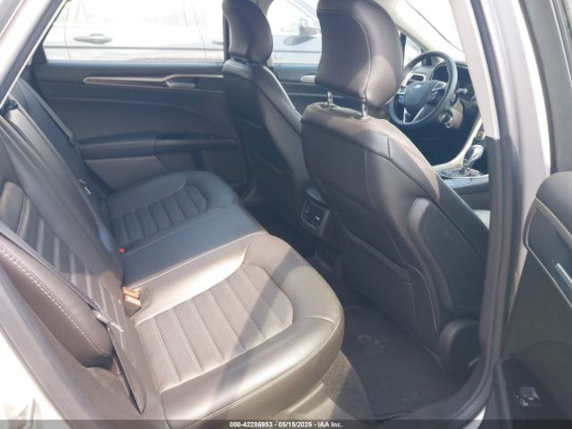 3FA6P0HD1GR388207 Ford FUSION SE