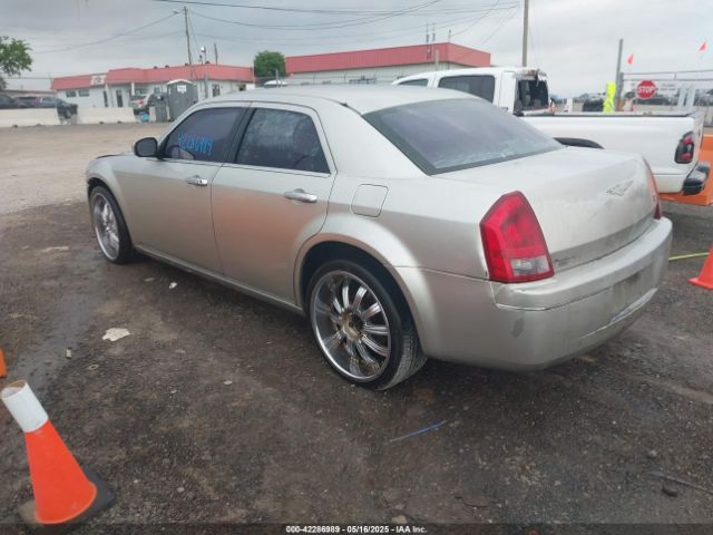 2005 CHRYSLER 300 2C3JA53G15H137480 Photo 2