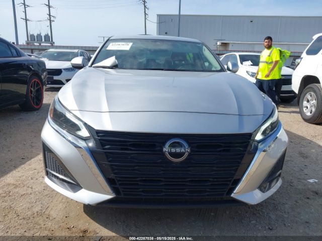 1N4BL4DVXPN306834 Nissan Altima Sv Fwd