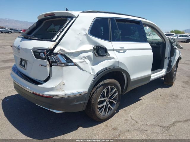 2020 VOLKSWAGEN TIGUAN 3VV2B7AX6LM043638 Photo 3