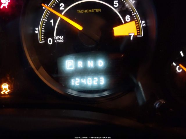 1C4NJDBB1GD662956 Jeep 2016