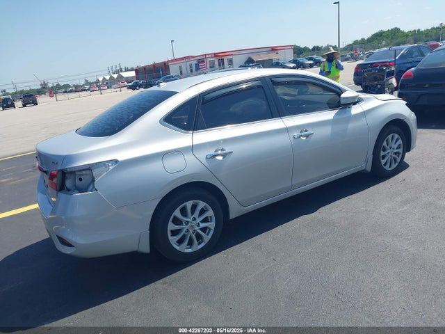 Nissan SENTRA SV 2018 3N1AB7AP6JL640210 Image 4