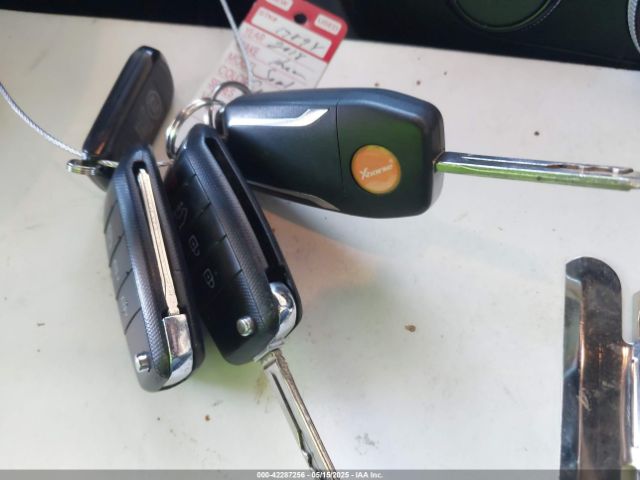 KNDJN2A27J7589607 KIA Soul