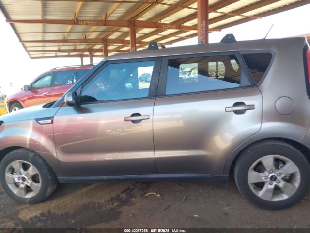KNDJN2A27J7589607 KIA Soul