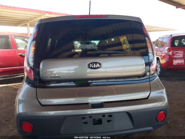 KNDJN2A27J7589607 KIA Soul