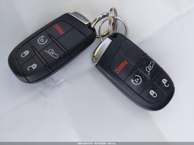 1C4RJFBG3JC245943 Jeep Grand Cherokee