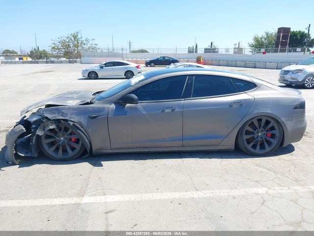 Aukcja sprzedaży 2020 Tesla Model S Performance Dual Motor All-wheel Drive, vin: 5YJSA1E49LF389105, numer aukcji: 42287293