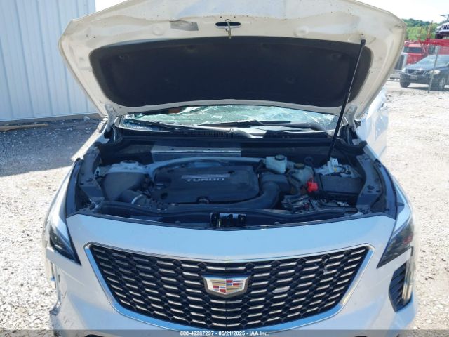 2019 CADILLAC XT4 1GYFZDR46KF228494 Photo 9